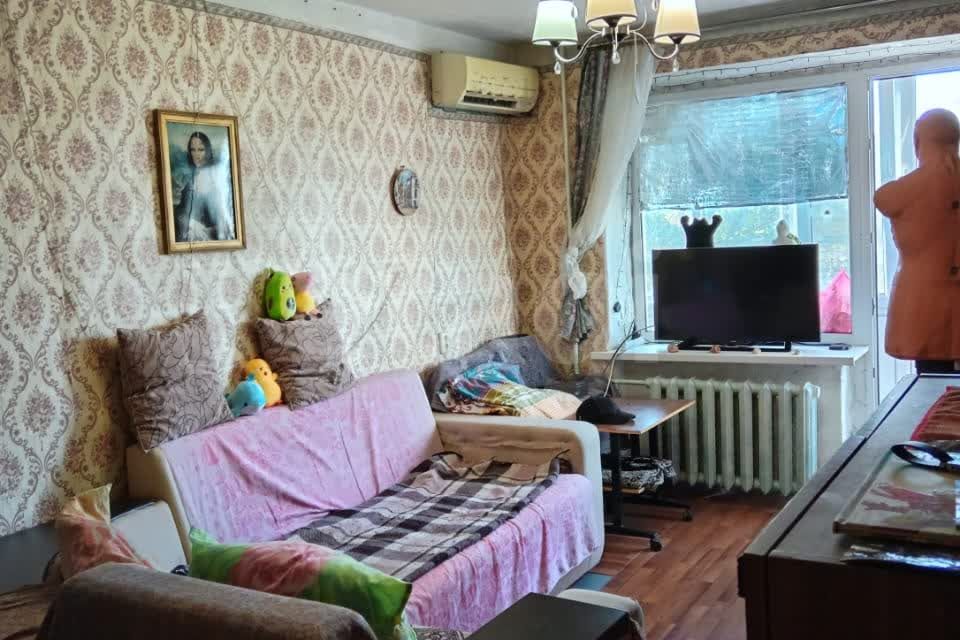 Продаётся 3-комнатная квартира, 59.5 м²