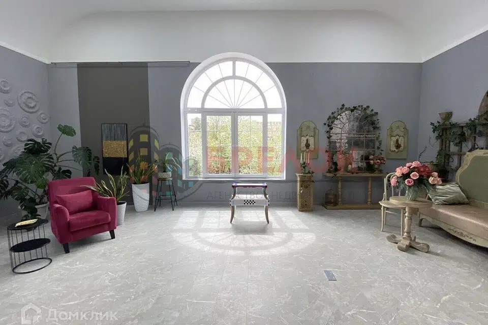 Продаётся 2-этажный дом, 250 м²