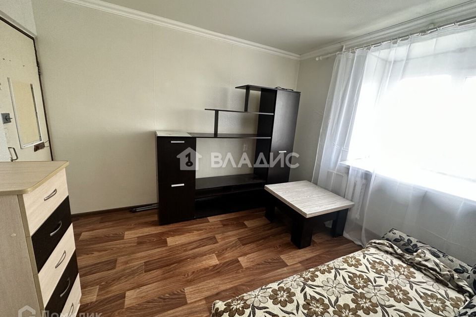 Продаётся комната в 1-комн. квартире, 102 м²
