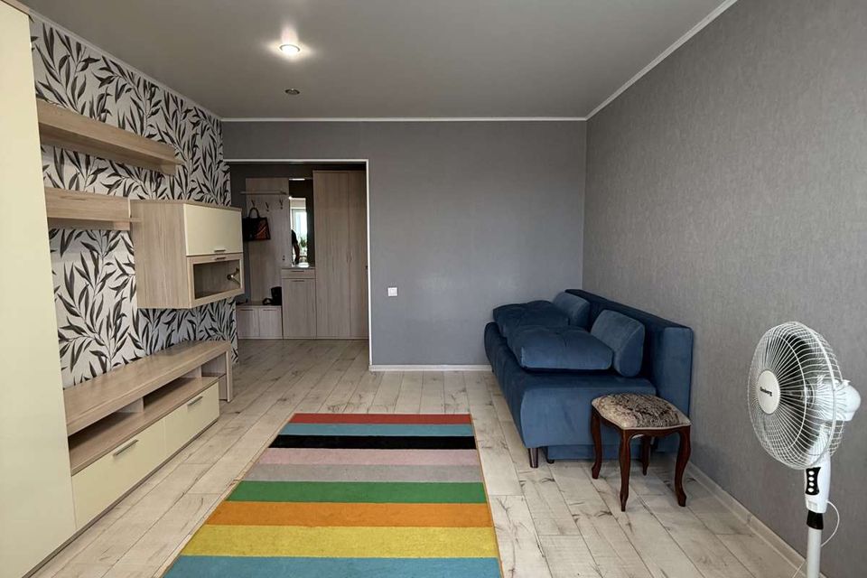 Сдаётся 1-комнатная квартира, 42 м²