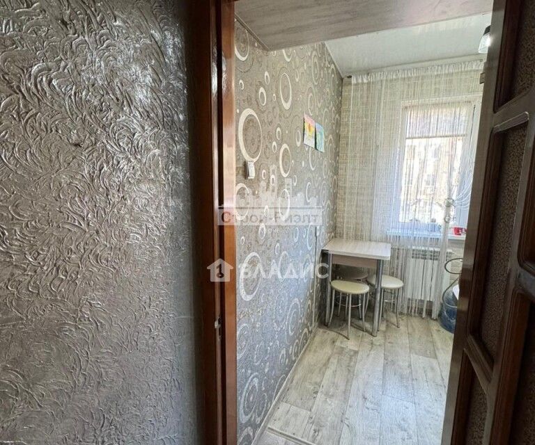 Продаётся 3-комнатная квартира, 57.2 м²