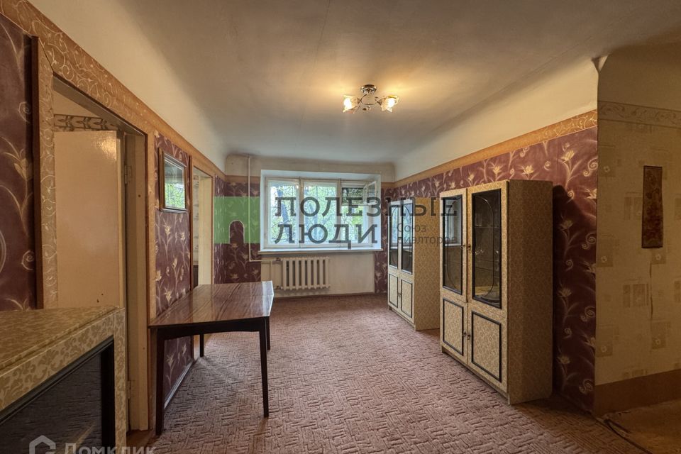 Сдаётся 4-комнатная квартира, 61.8 м²