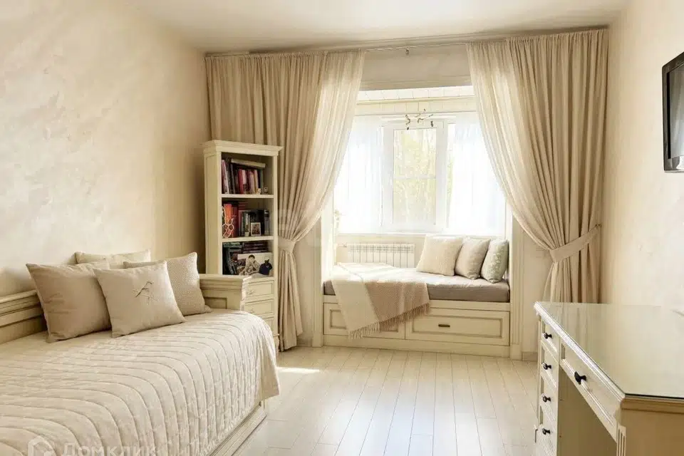 Продаётся 2-комнатная квартира, 70.4 м²