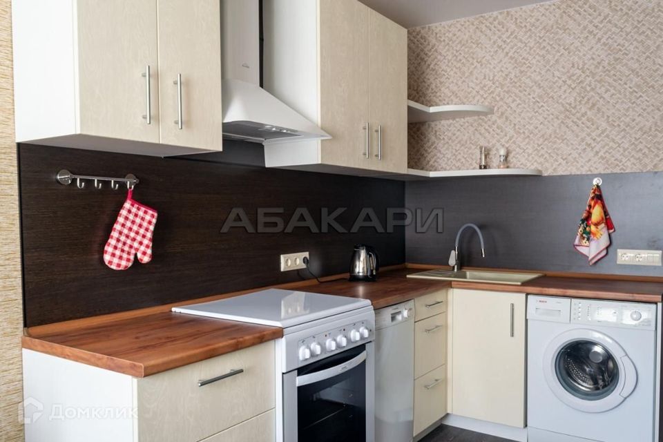 Сдаётся 3-комнатная квартира, 70 м²