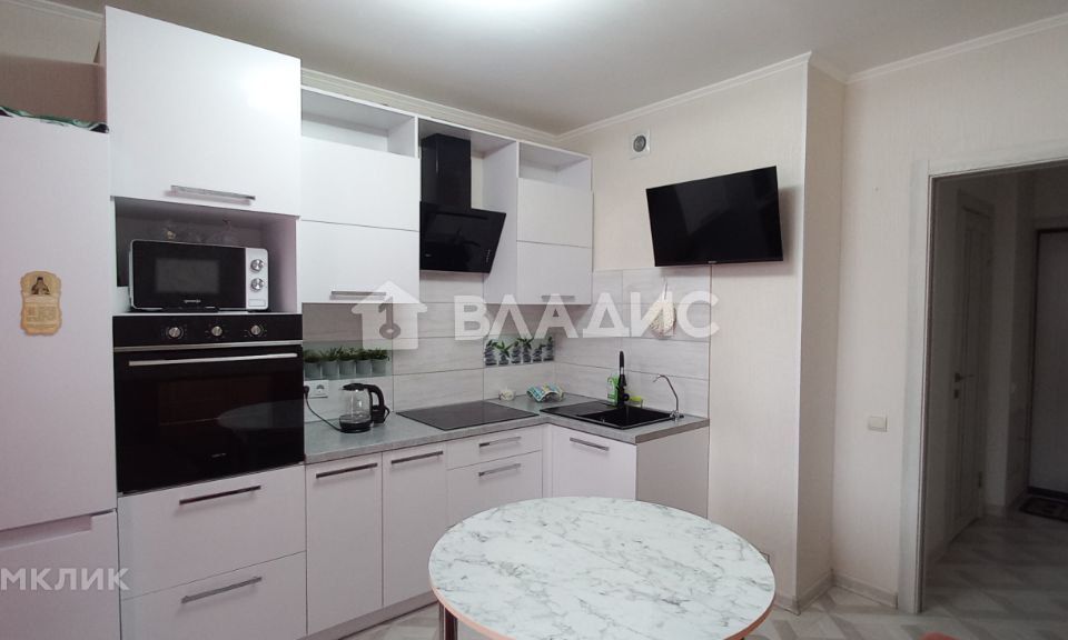 Продаётся 1-комнатная квартира, 43.1 м²