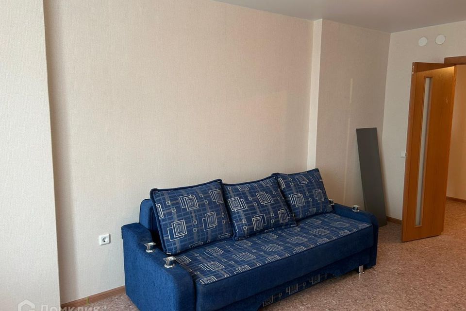 Сдаётся 2-комнатная квартира, 65 м²