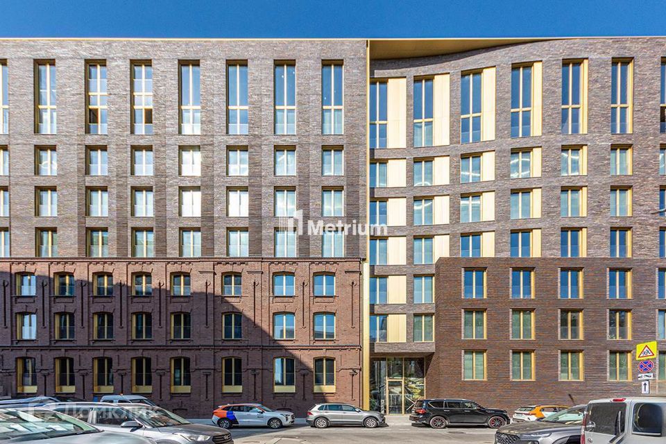 Продаётся 3-комнатная квартира, 125 м²