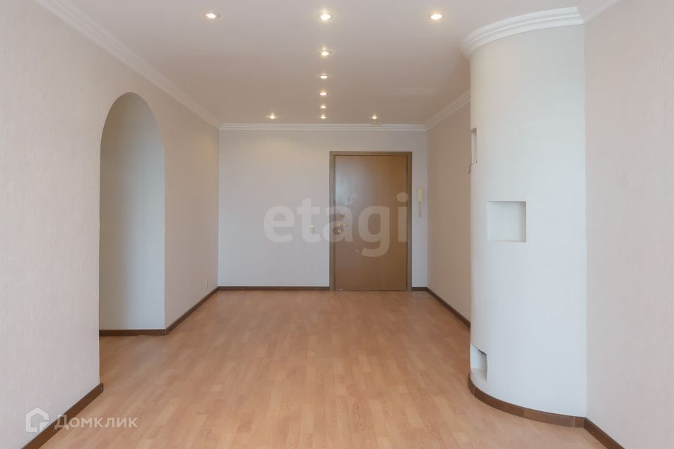 Продаётся 2-комнатная квартира, 72.2 м²
