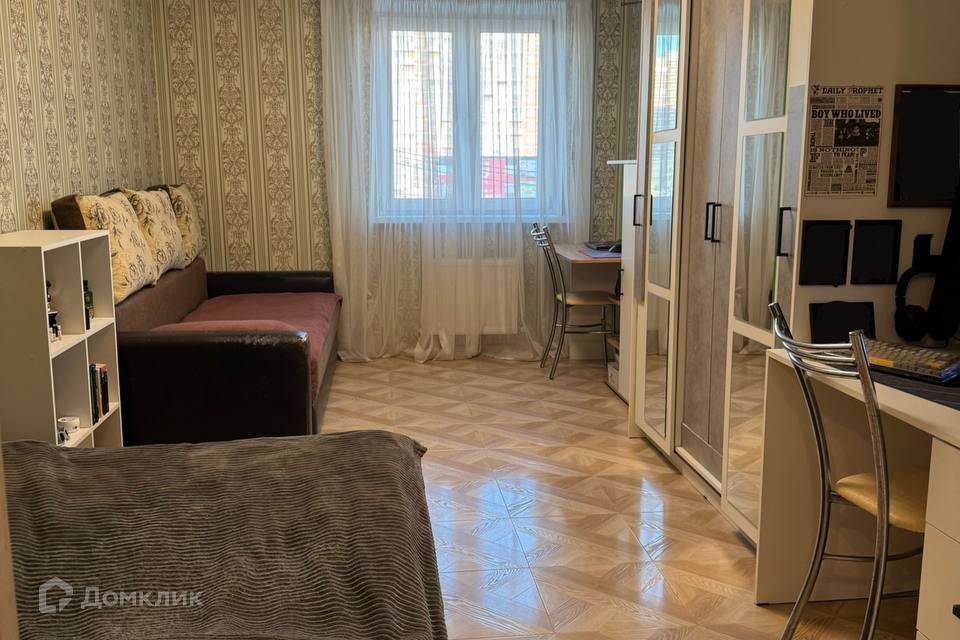 Сдаётся 2-комнатная квартира, 65 м²