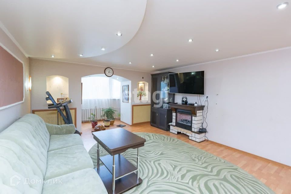 Продаётся 3-комнатная квартира, 111.6 м²