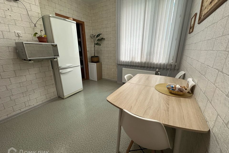 Сдаётся 2-комнатная квартира, 60 м²