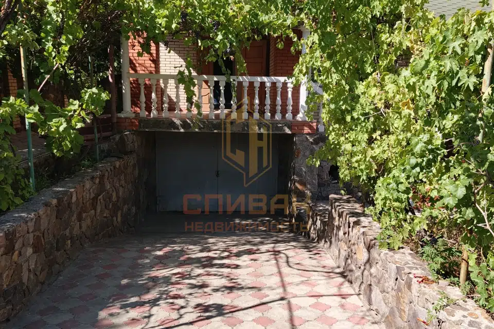 Продаётся 3-этажный дом, 548.5 м²