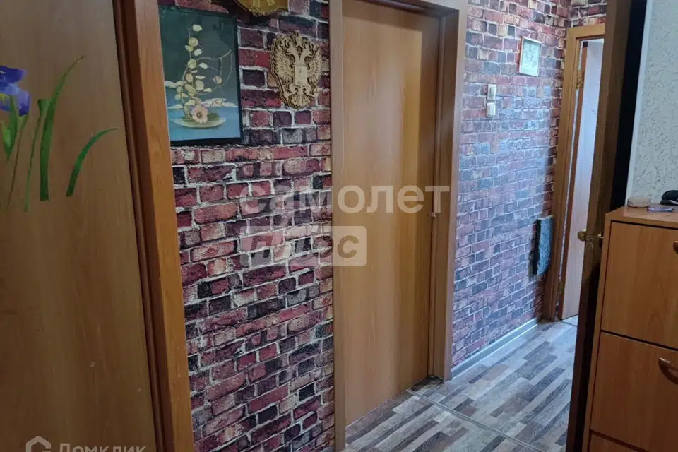 Продаётся 3-комнатная квартира, 61.7 м²