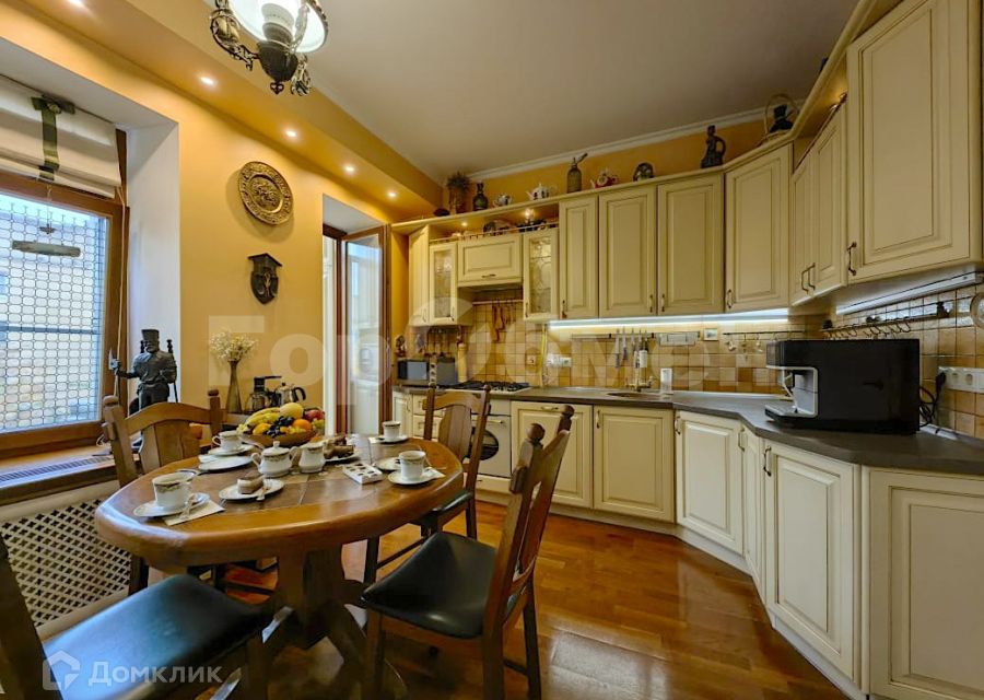 Продаётся 3-комнатная квартира, 75 м²