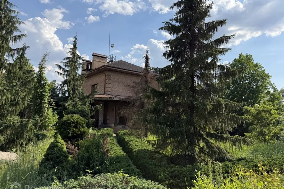 Продаётся 2-этажный дом, 516 м²