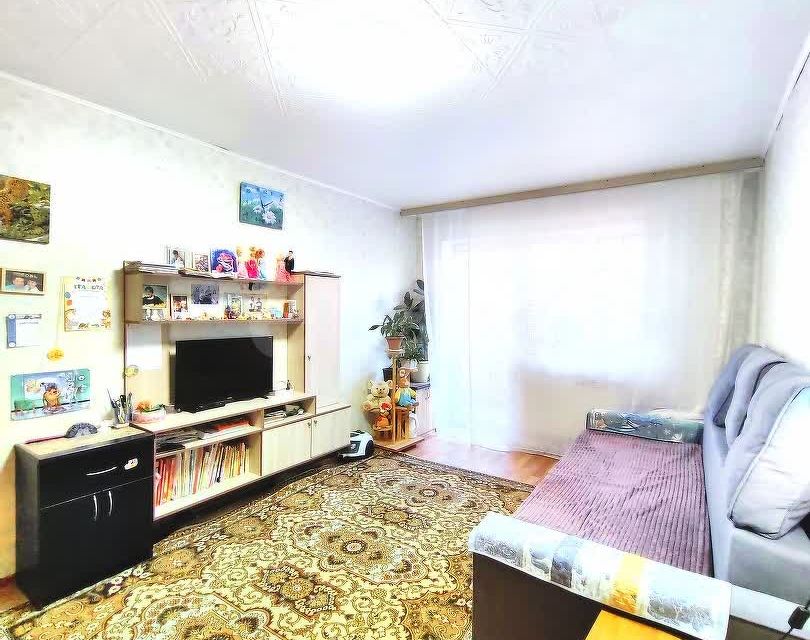 Продаётся 2-комнатная квартира, 52.7 м²