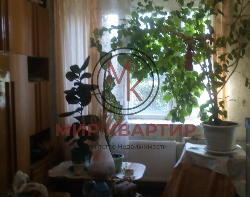 Продаётся 3-комнатная квартира, 102 м²