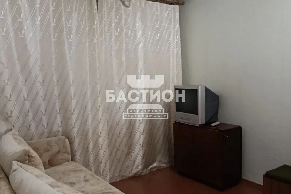 Продаётся 2-комнатная квартира, 41.8 м²
