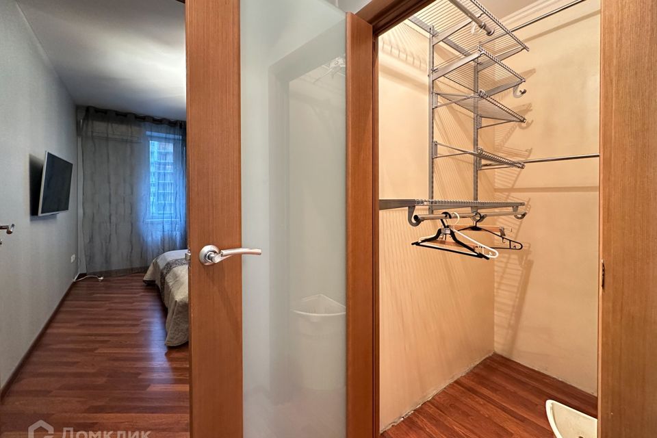 Сдаётся 2-комнатная квартира, 65 м²