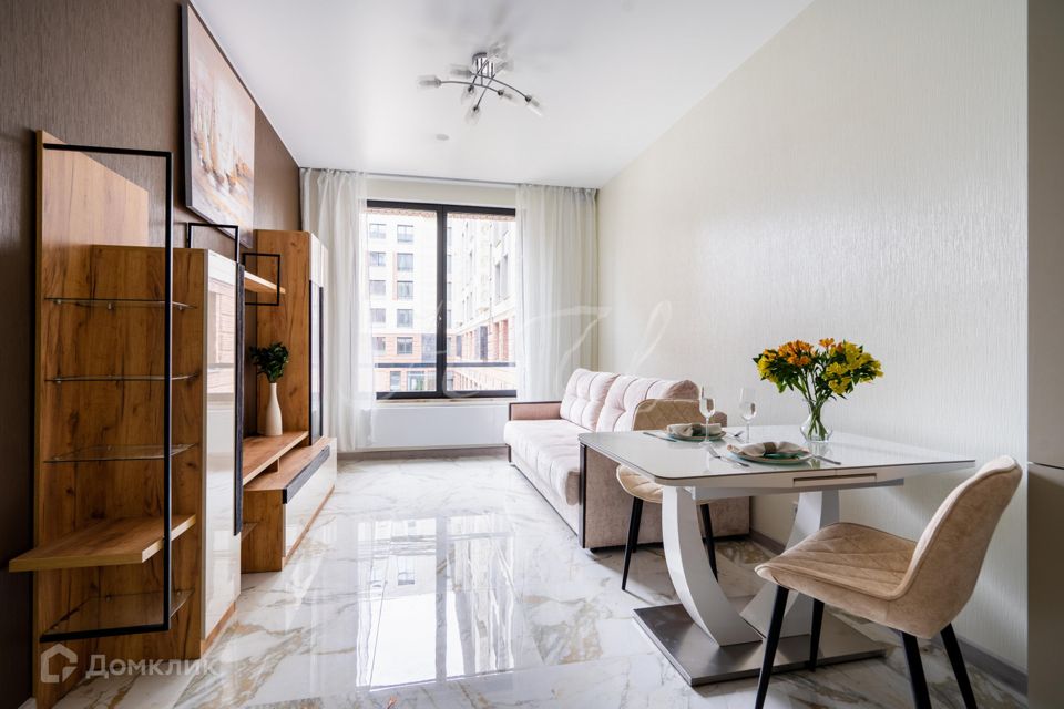 Сдаётся 1-комнатная квартира, 42 м²