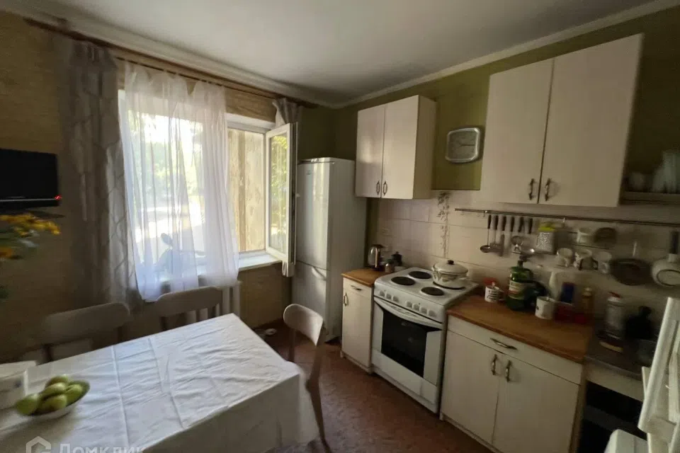 Продаётся 4-комнатная квартира, 81.6 м²