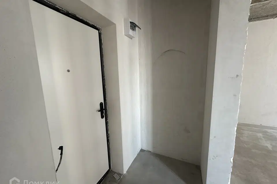 Продаётся 1-комнатная квартира, 42 м²