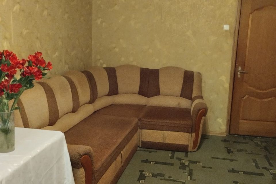 Продаётся 2 комнаты в 3-комн. квартире, 29.1 м²