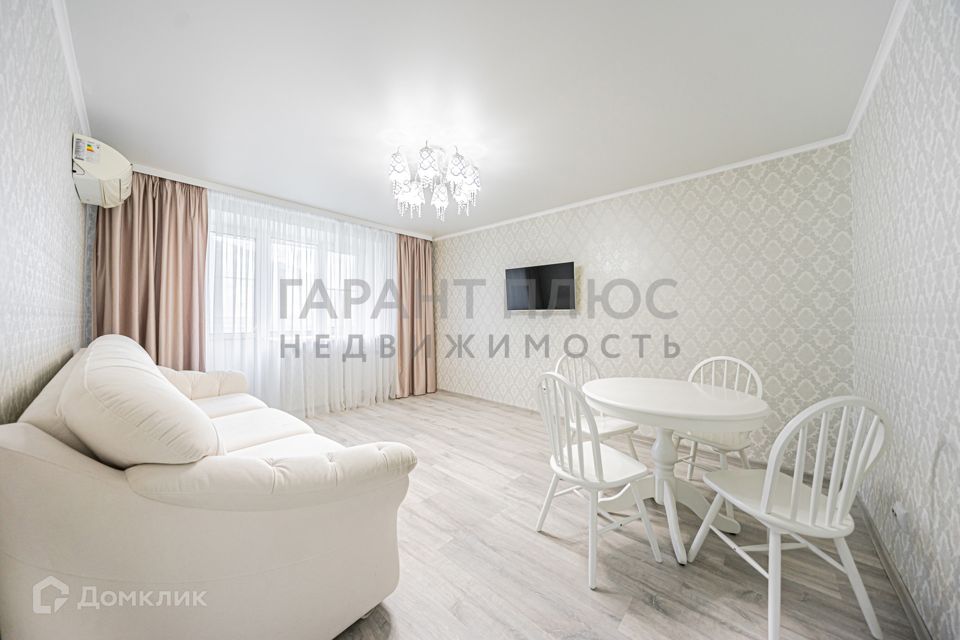 Продаётся 3-комнатная квартира, 63.6 м²