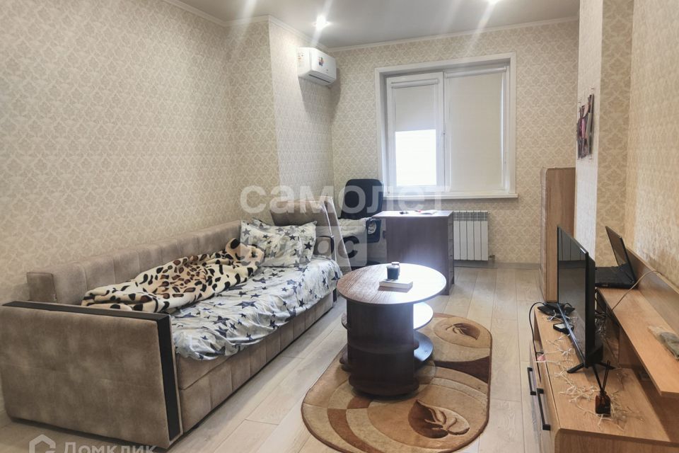 Продаётся 1-комнатная квартира, 50.2 м²