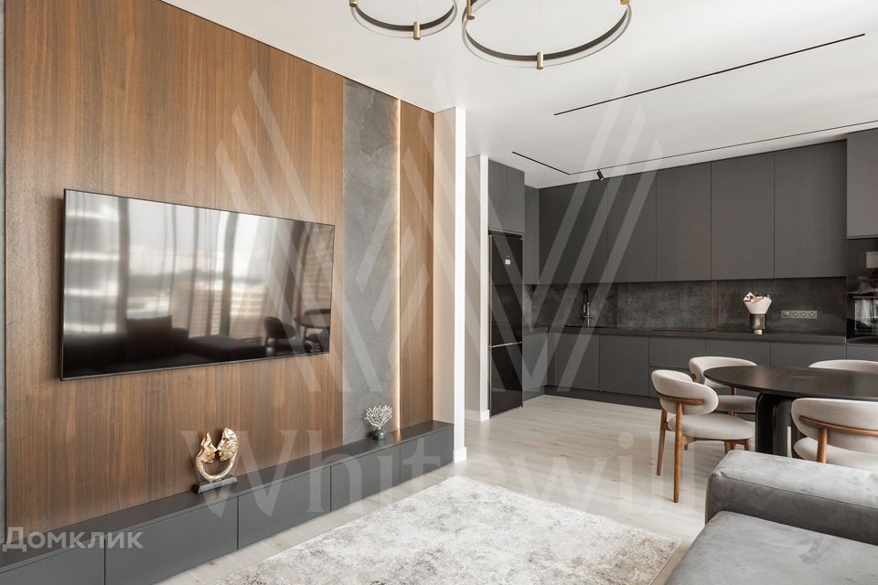 Продаётся 4-комнатная квартира, 149 м²