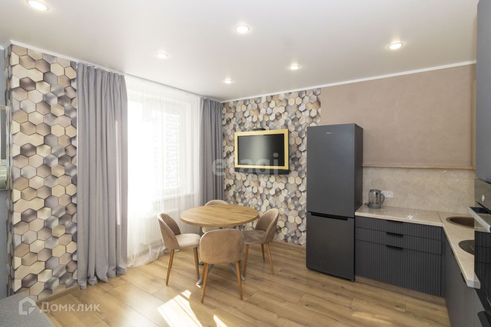 Продаётся 1-комнатная квартира, 41.2 м²