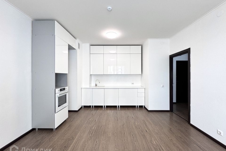 Продаётся 1-комнатная квартира, 42.3 м²