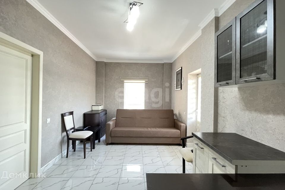 Продаётся 1-комнатная квартира, 52.7 м²