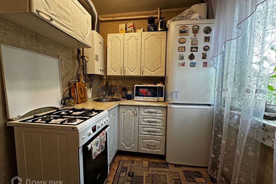 Продаётся 3-комнатная квартира, 56.9 м²