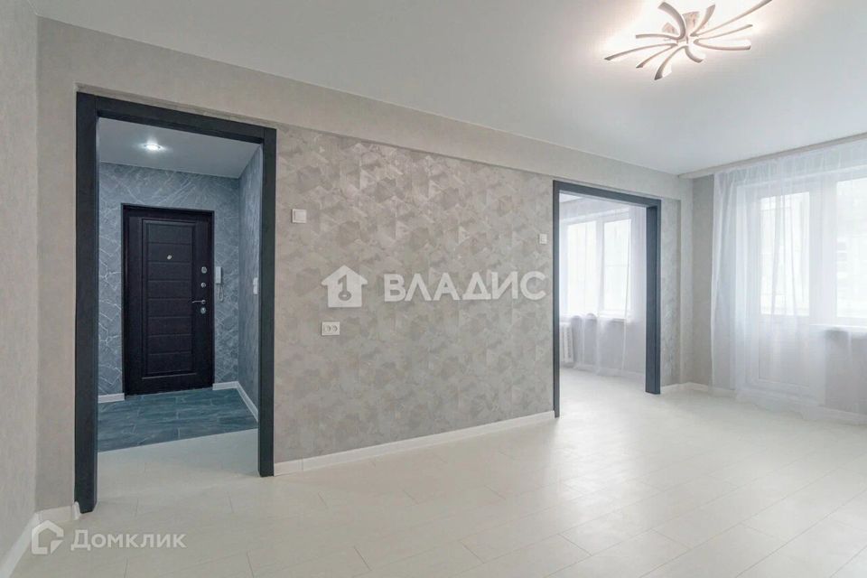 Продаётся 3-комнатная квартира, 63 м²