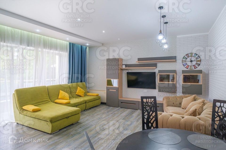 Продаётся 3-комнатная квартира, 120 м²