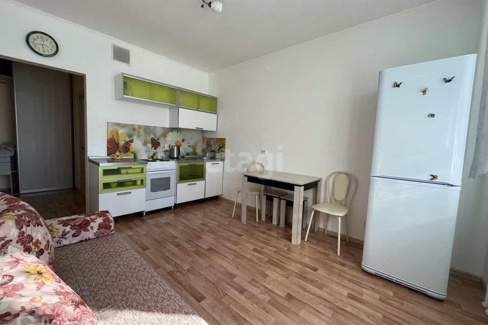 Продаётся 1-комнатная квартира, 43.8 м²