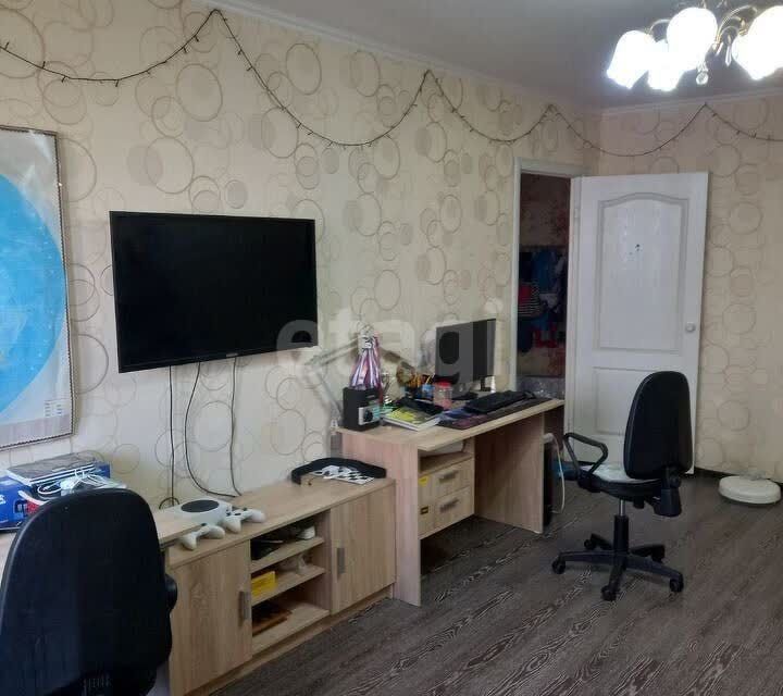 Продаётся 3-комнатная квартира, 74.4 м²