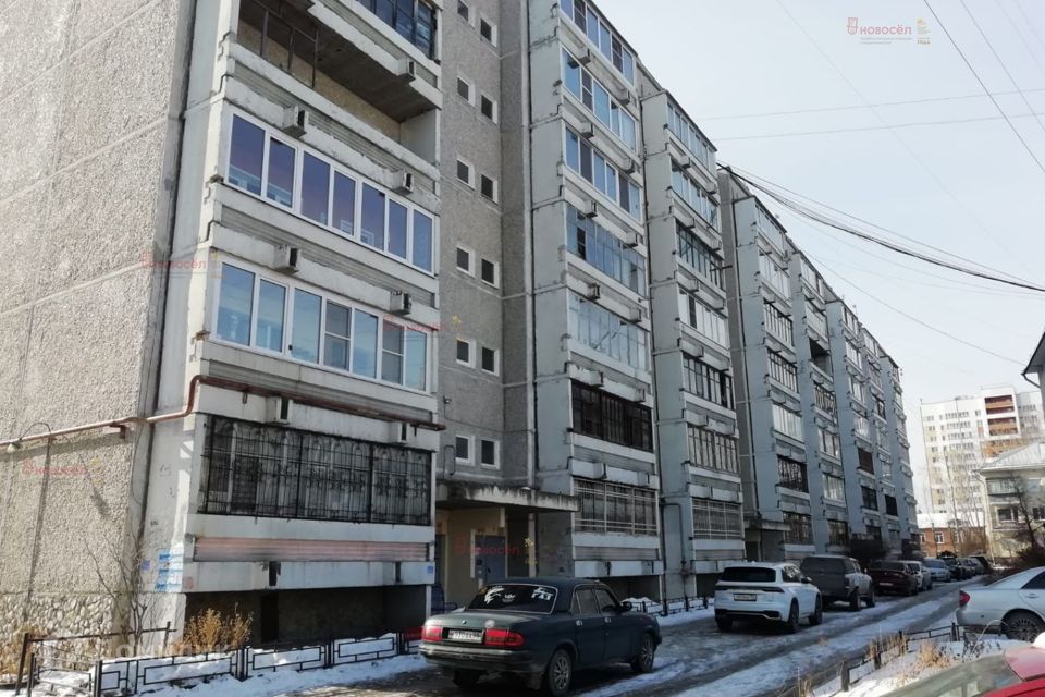 Продаётся 3-комнатная квартира, 63.7 м²