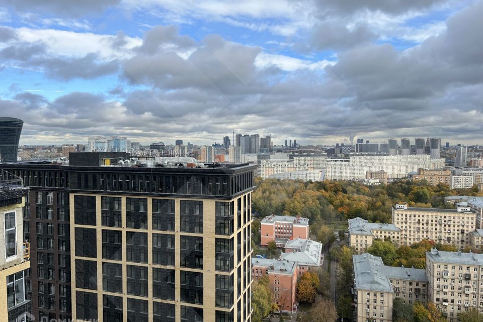 Продаётся 4-комнатная квартира, 90 м²