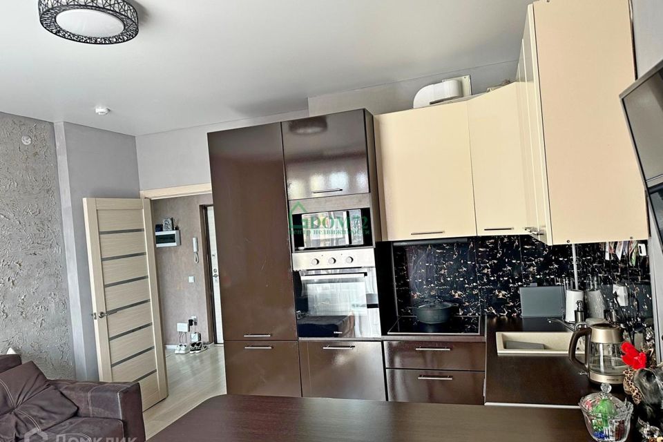 Продаётся 1-комнатная квартира, 42.7 м²