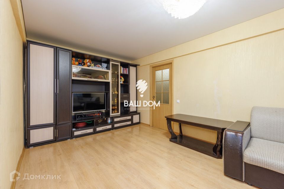Продаётся 3-комнатная квартира, 55.9 м²
