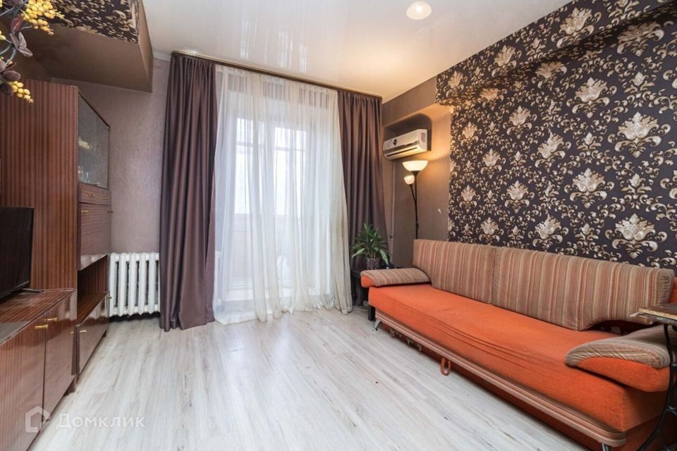 Продаётся 1-комнатная квартира, 37 м²