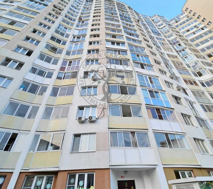 Продаётся 2-комнатная квартира, 64.4 м²