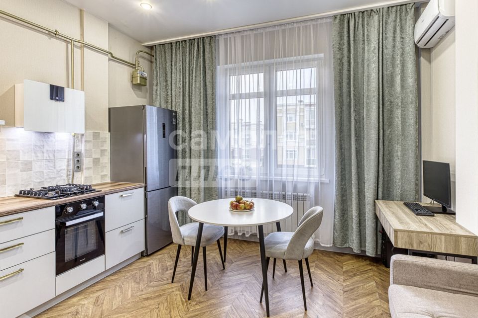 Продаётся 1-комнатная квартира, 44.8 м²