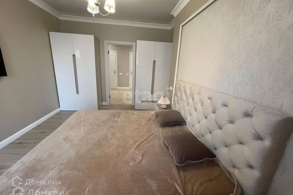 Сдаётся 2-комнатная квартира, 80 м²