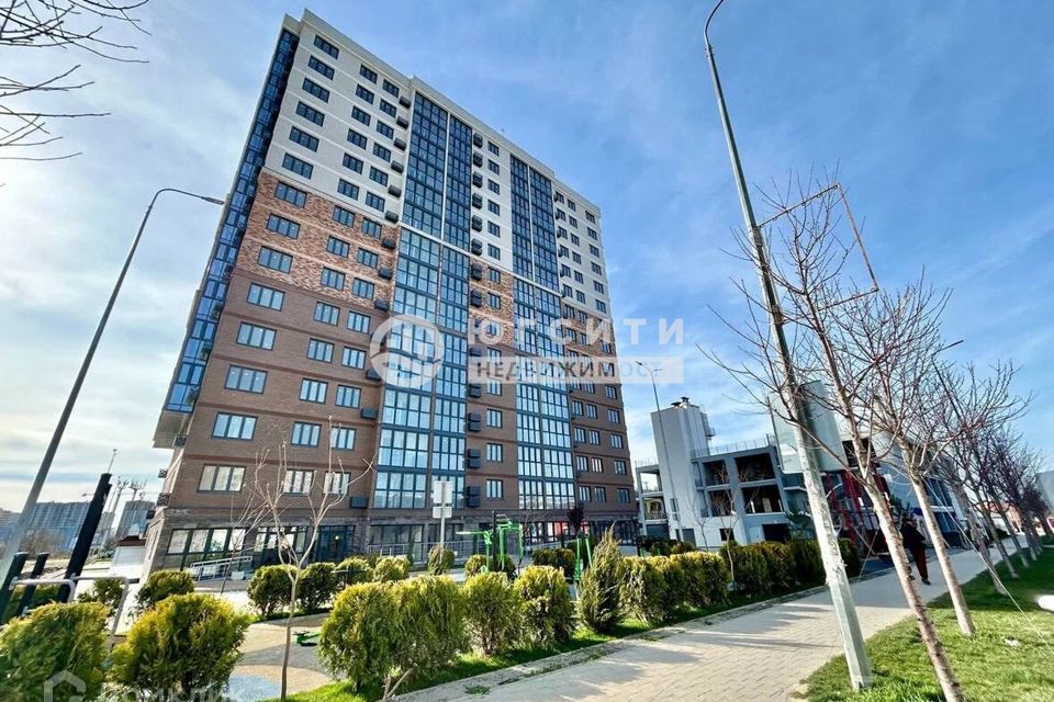 Продаётся 1-комнатная квартира, 42.6 м²