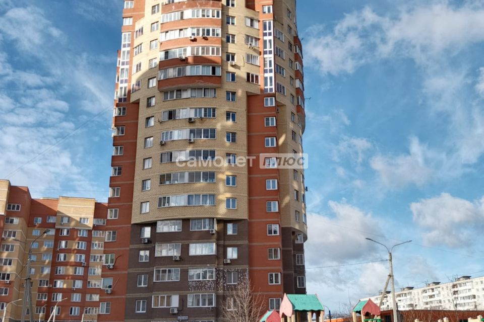 Продаётся 2-комнатная квартира, 66.5 м²