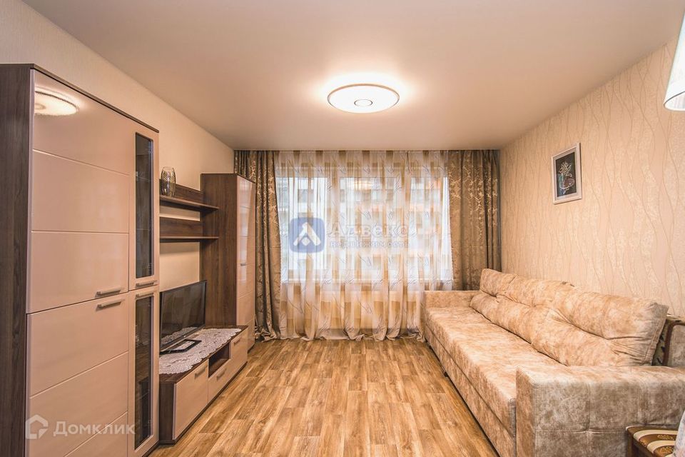 Продаётся 1-комнатная квартира, 46.4 м²