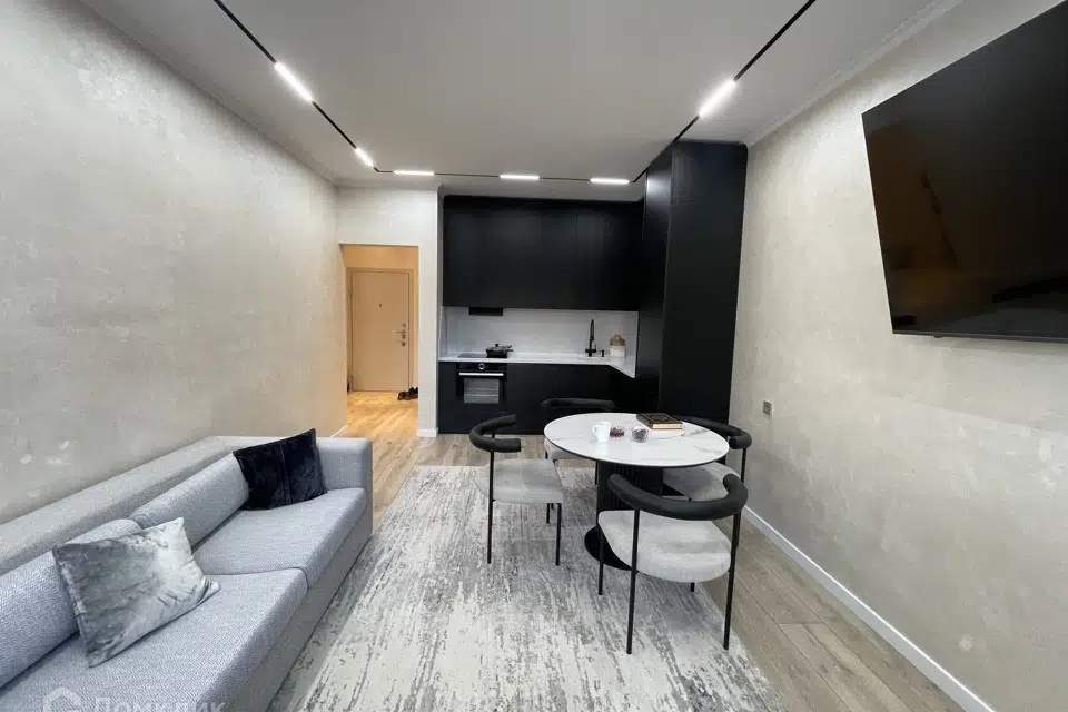 Продаётся 2-комнатная квартира, 55 м²